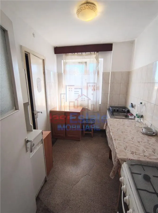 Apartament 3 camere Podu Ros - foto 5