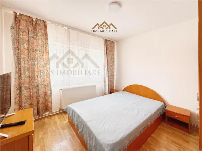 Apartament 2 camere, decomandat, str.Dobrogei - foto 2