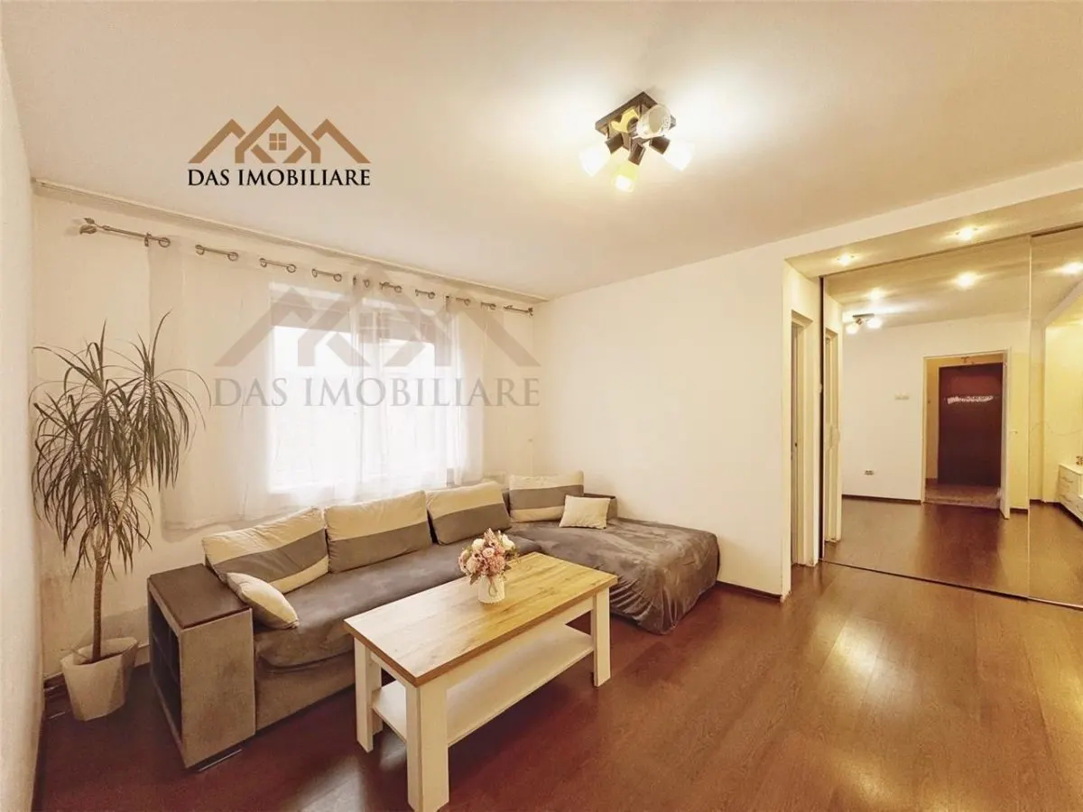 Cuza Voda, 2 camere , etaj 4 - foto 6