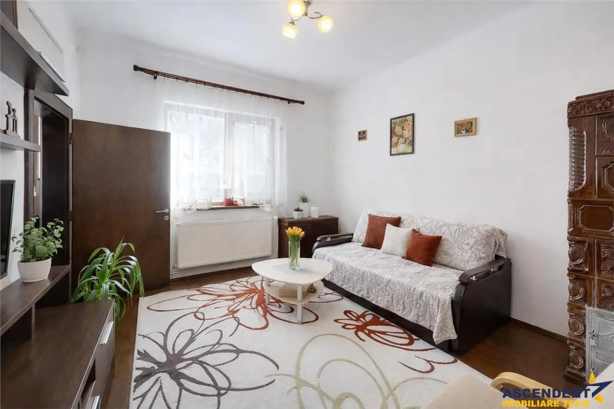 Casa de vanzare, sub aripa padurii, Sacele, Brasov - foto 2