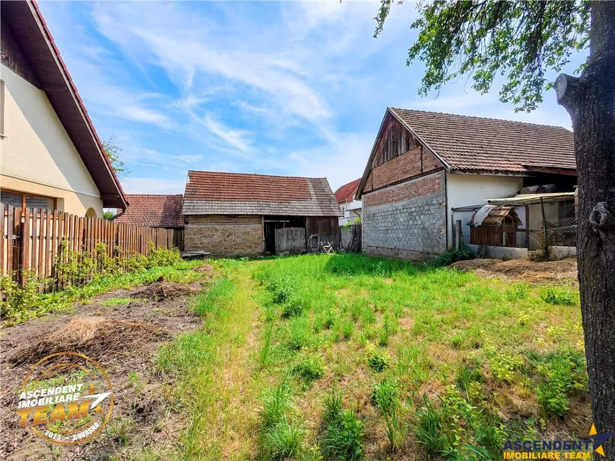 REZERVAT ! Casa traditionala din lemn, cu sura din piatra, Arcus, Covasna. - foto 7
