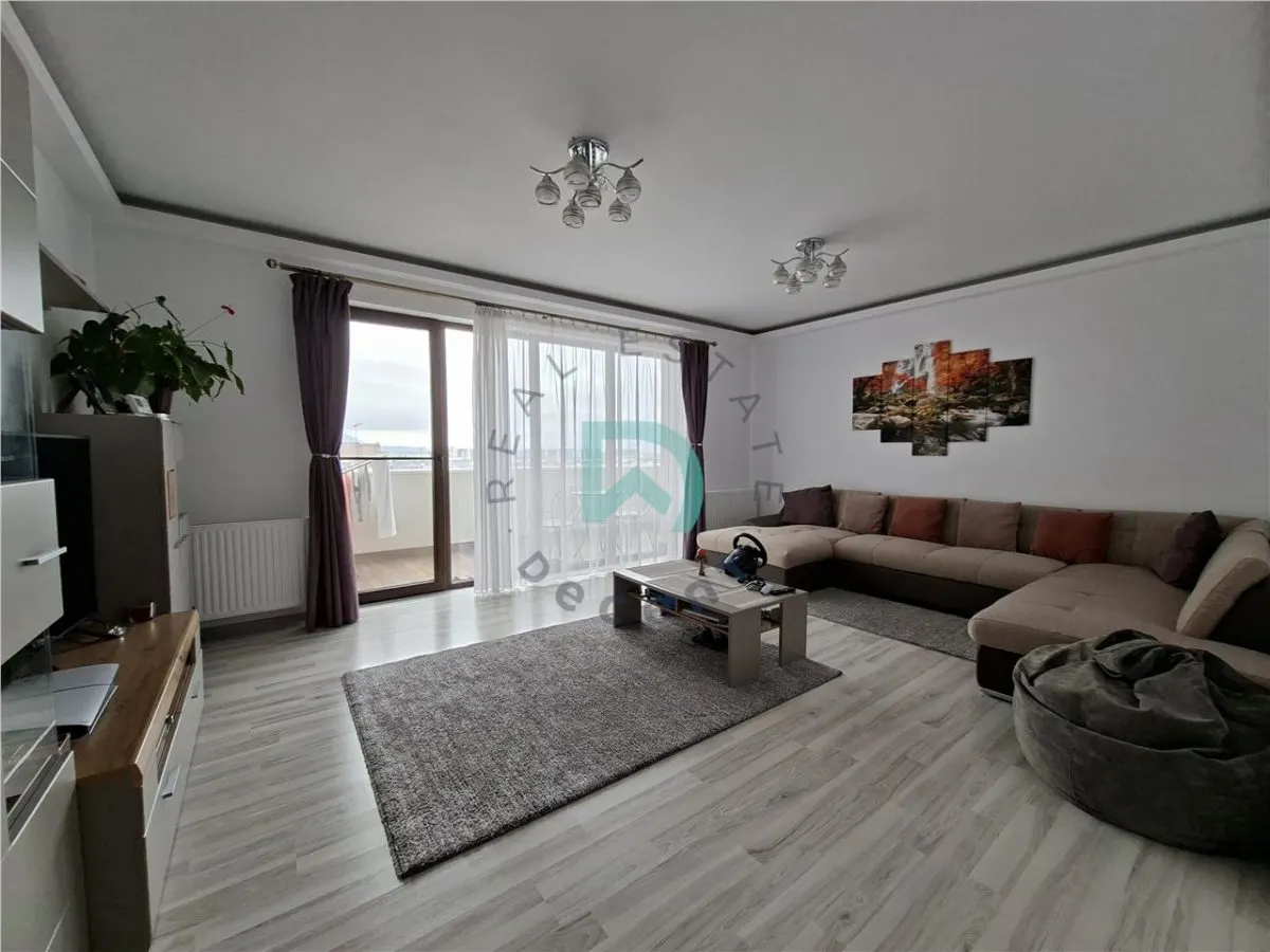 Apartament 3 camere Tractorul, 104mp.,  Brasov - foto 1