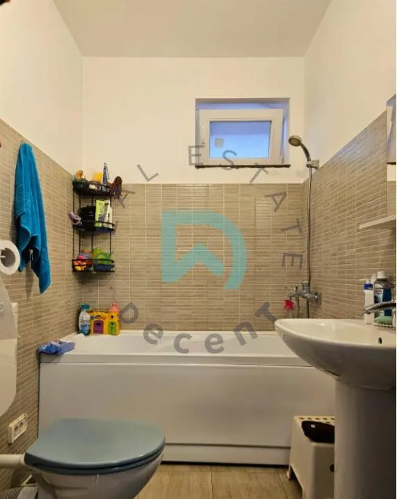 Apartament  et 1, Tractorul, bloc nou, zona de case - foto 7
