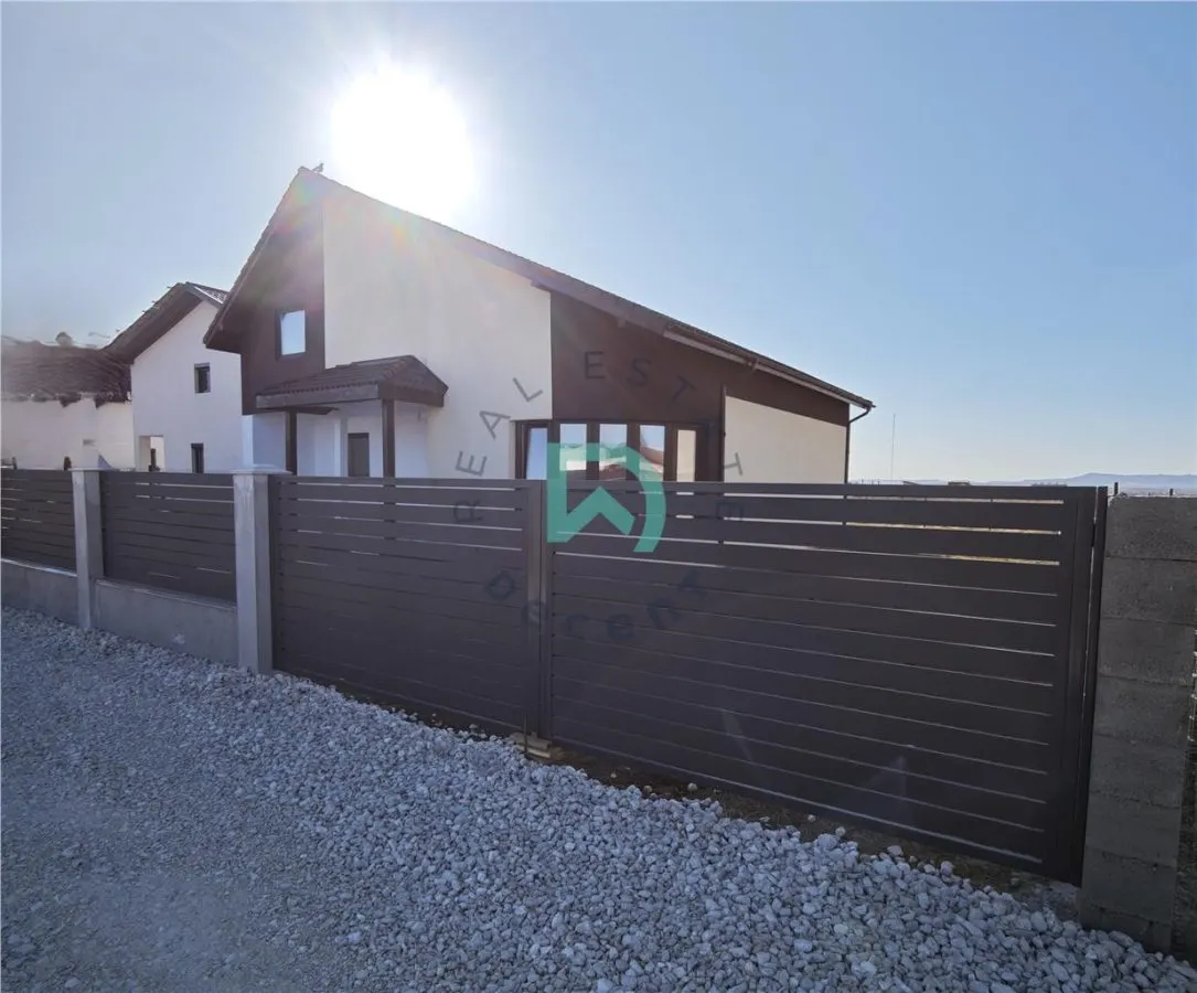 Casa 5 camere, intrare Bod, Brasov - foto 1