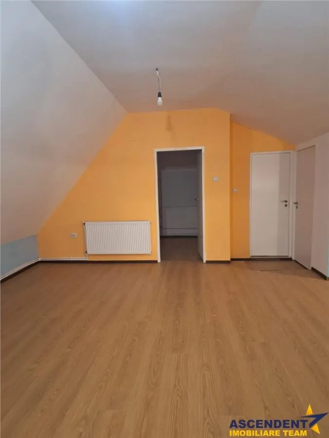 Casa de inchiriat, rezidential/ spatiu birouri, Ghimbav-Centru - foto 23