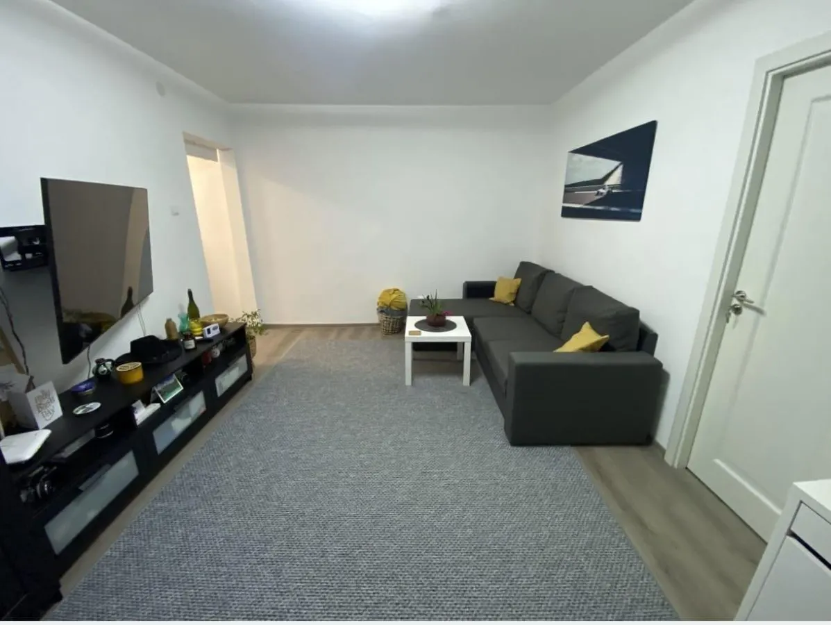 Apartament 2 Camere Etaj Intermediat Zona Semicentrala - foto 1