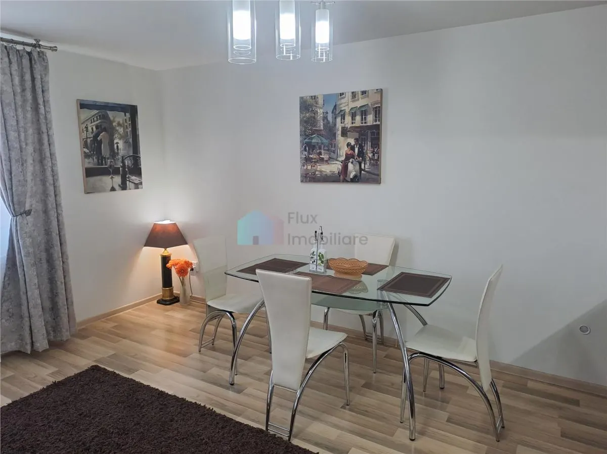 Apartament cu 3 camere de lux in zona centrala - foto 11