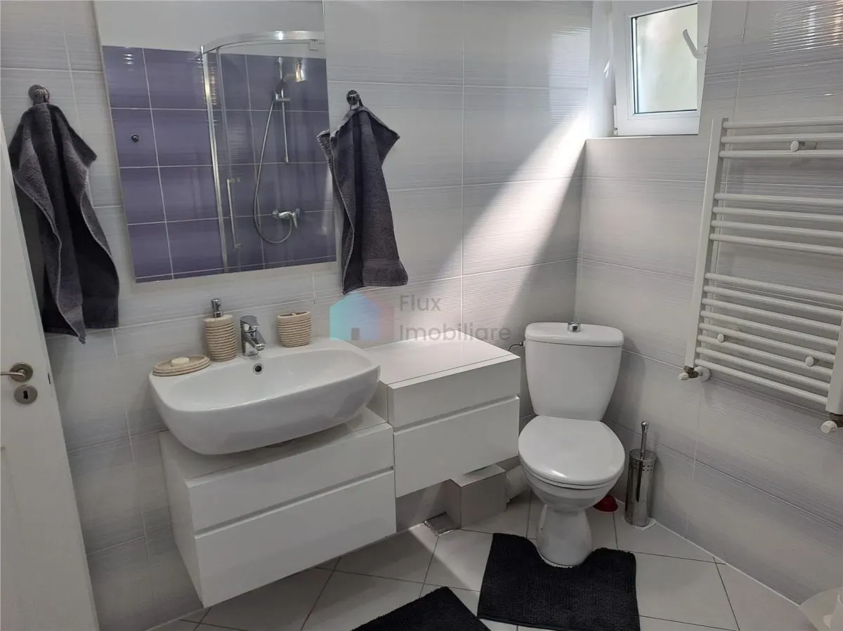 Apartament cu 3 camere de lux in zona centrala - foto 16