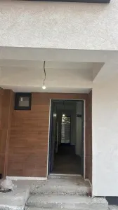 Jumatatea interioara  de duplex de vanzare la pret de apartament! - foto 12