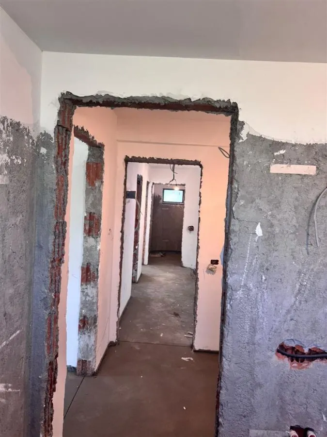 Jumatatea interioara  de duplex de vanzare la pret de apartament! - foto 9