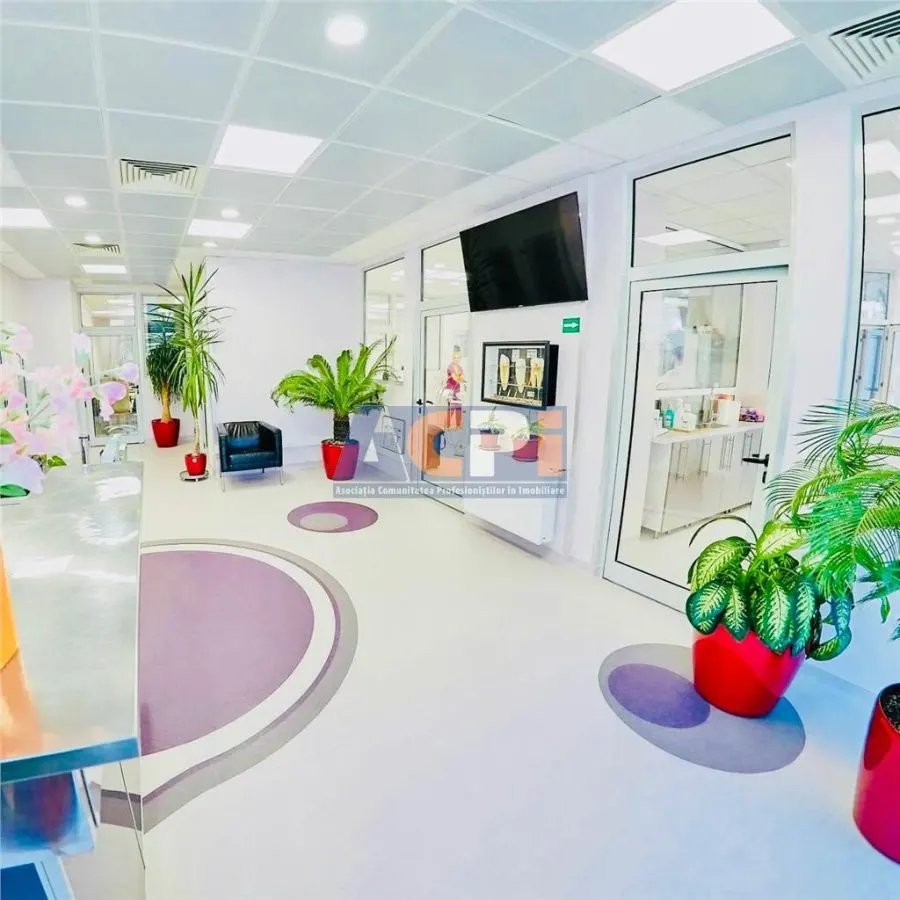 VANZARE SPATIU COMERCIAL Traian Mosilor Stradal Parcare proprie 0 Comision - foto 8