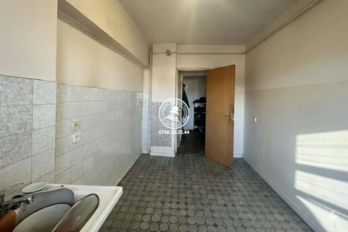Apartament 3 camere Independenței - foto 4