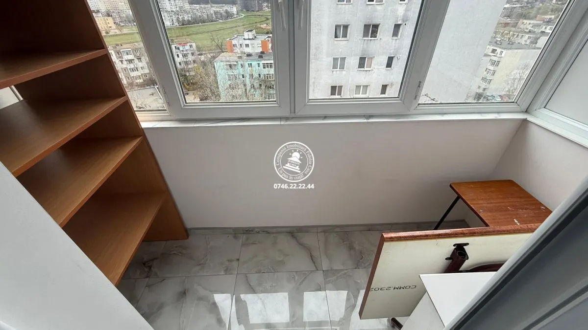 Apartament cu 2 camere de vanzare - foto 3
