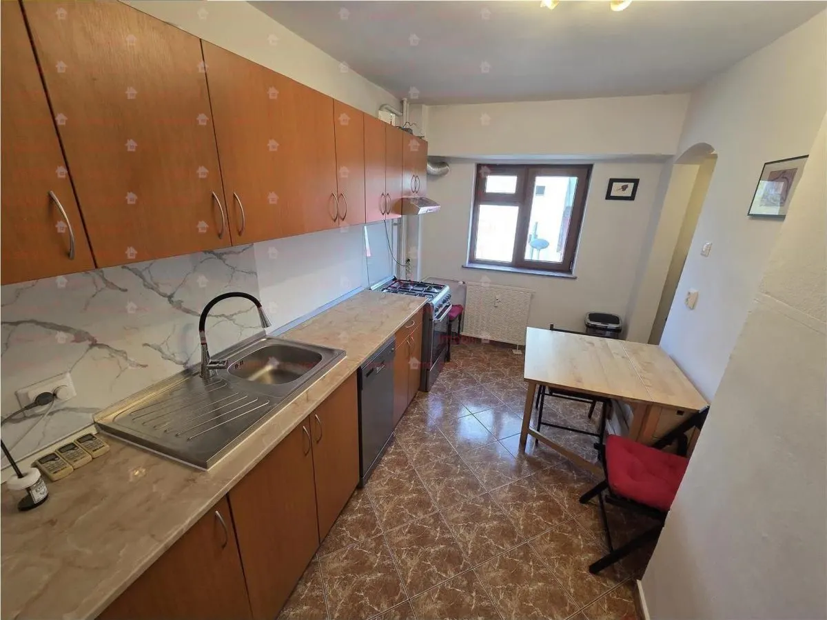 Apartament 3 camere  Piata Victoriei Str. Mexic nr. 2 spre inchiriere - foto 9
