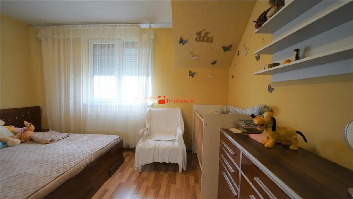 DUPLEX IN CARTIERUL ONCEA CU PARCARE SI CURTE - foto 8
