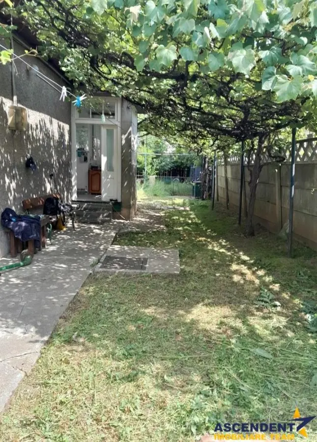 Casa, Tractorul, cu peste 400 mp teren - foto 1
