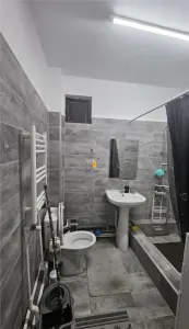 Inchiriere apartament  2 camere zona centrala - foto 9