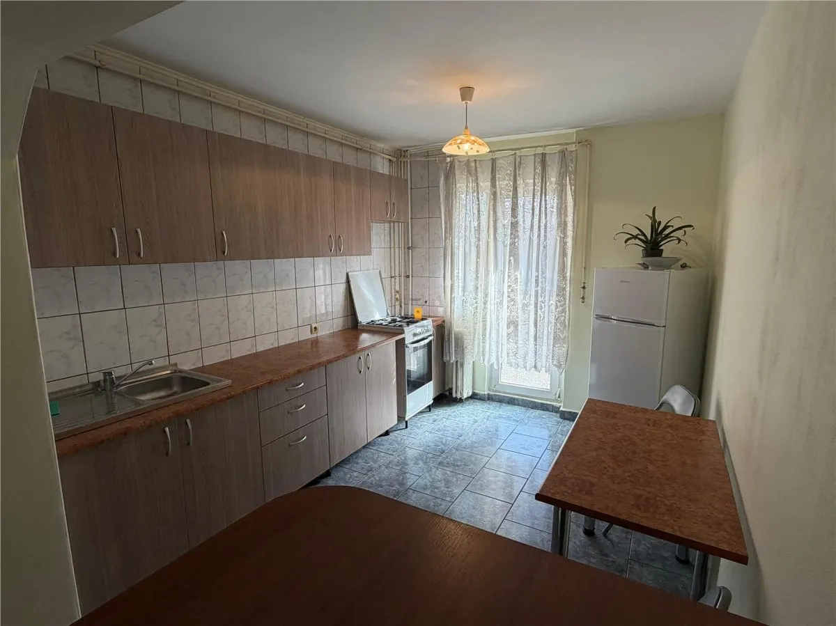 inchiriere Apartament 2 camere zona  Republicii -Mega-Image - foto 6