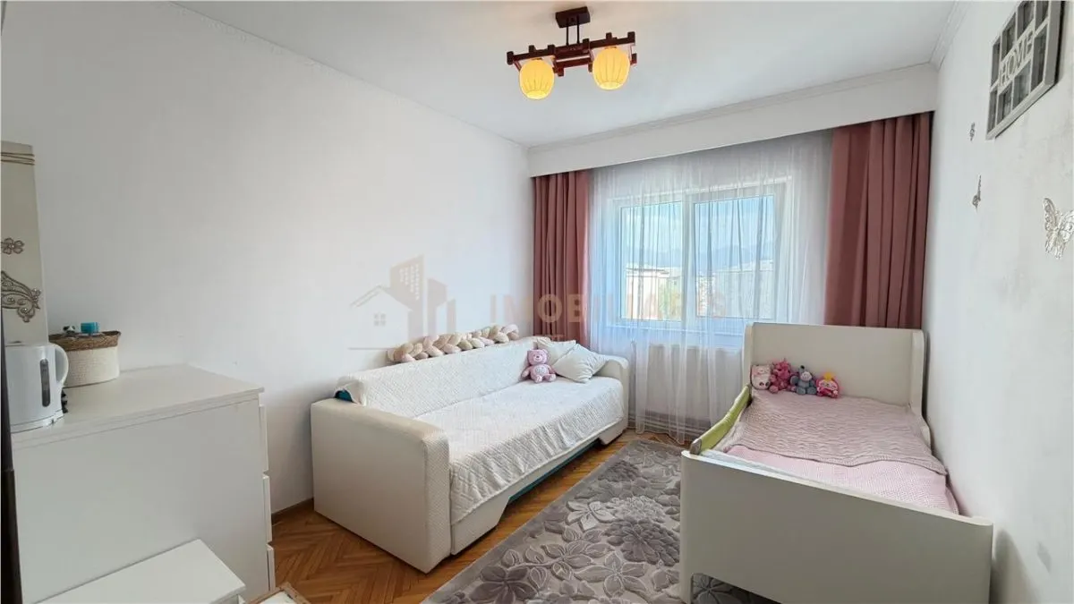 Apartament 3 camere, zona Sc Nr. 3 - foto 5
