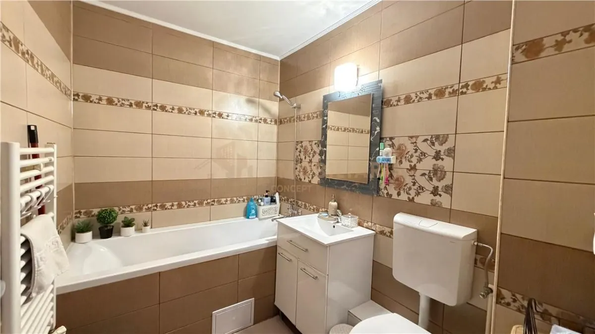 Apartament 3 camere, zona Sc Nr. 3 - foto 9