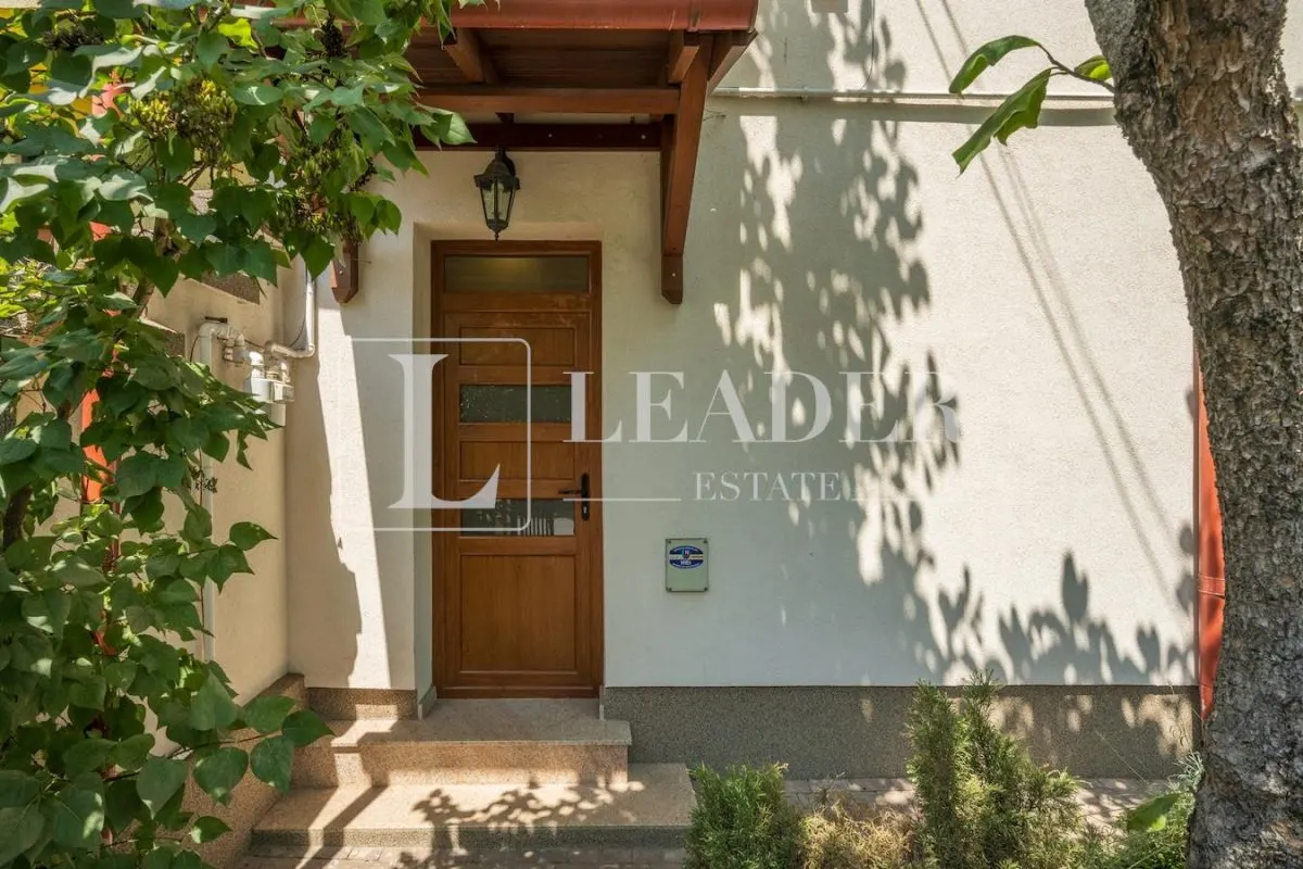 Vila de vanzare 5 Camere | Tei | Consolidata | S+P+1+M - foto 1