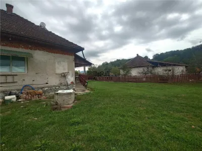 Casa cu teren, aproape de centrul balneo-termal Vata Bai - foto 18