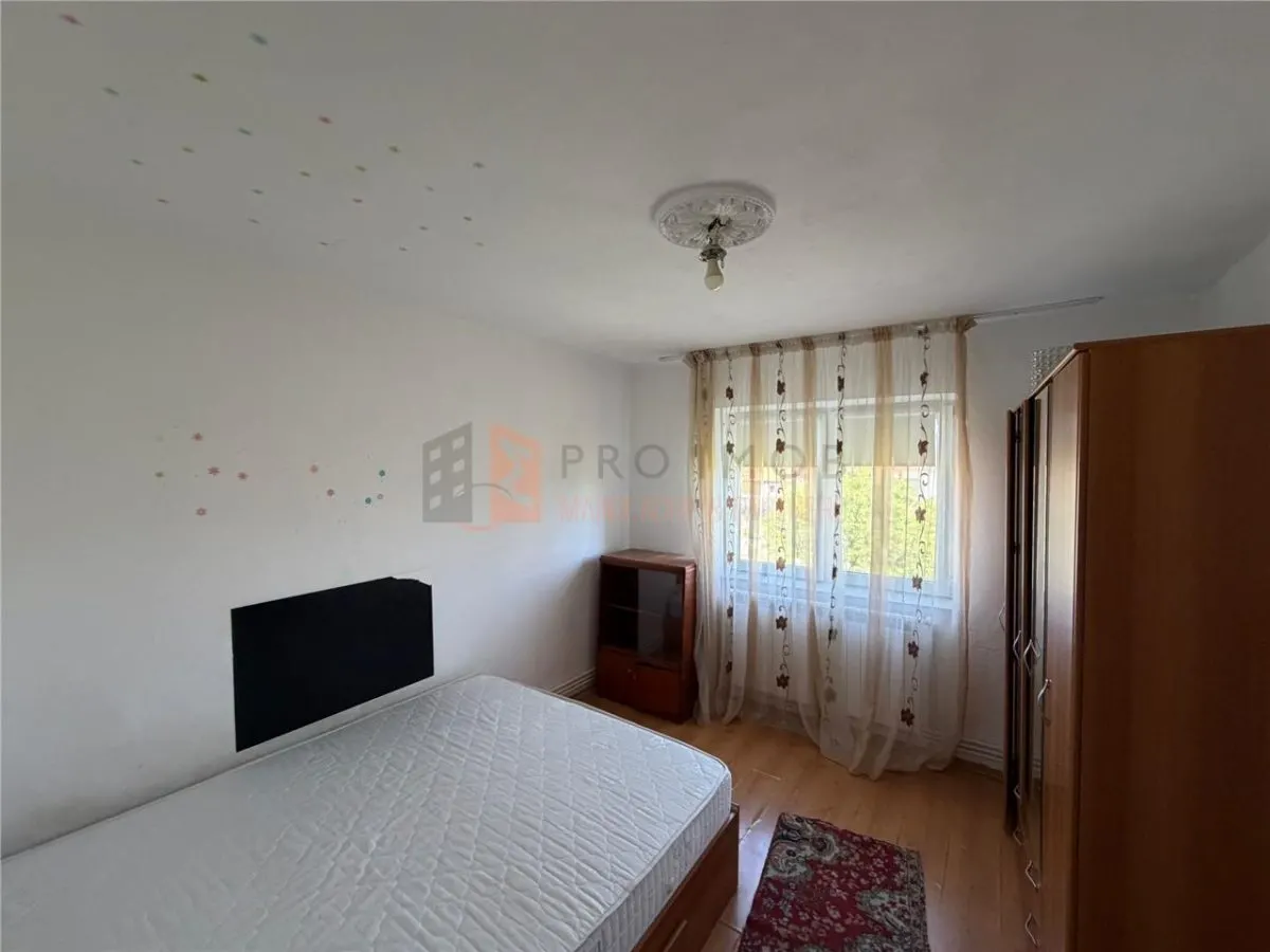 Apartament 2 camere cf 1 semidecomandat zona Crang - foto 4
