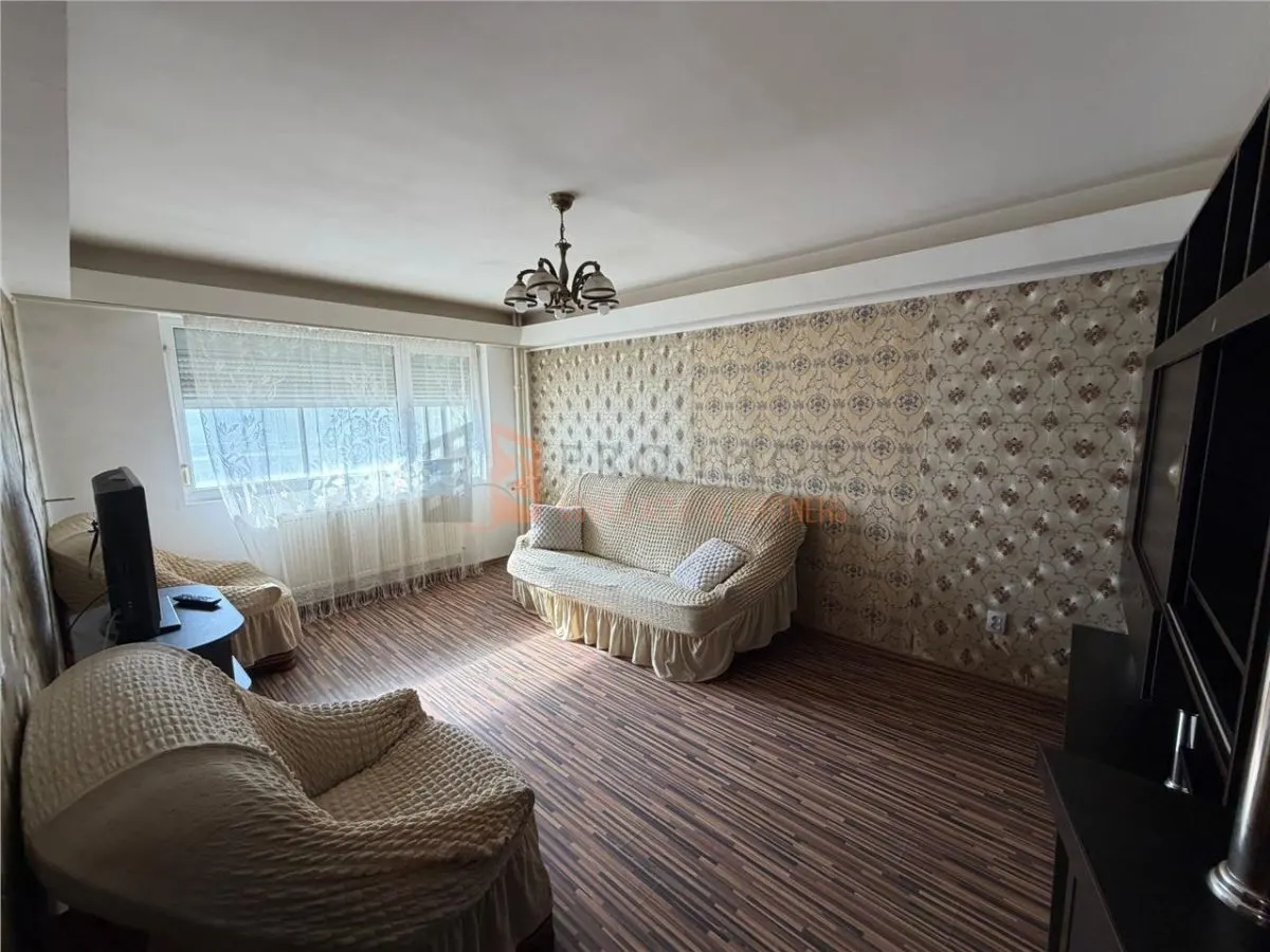 Apartament 3 camere cf 1 decomandat zona Micro 3 - foto 1