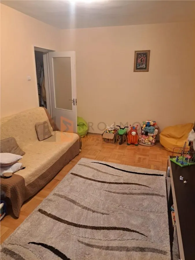 Apartament 2 camere cf semidecomandat zona 23 August - foto 1