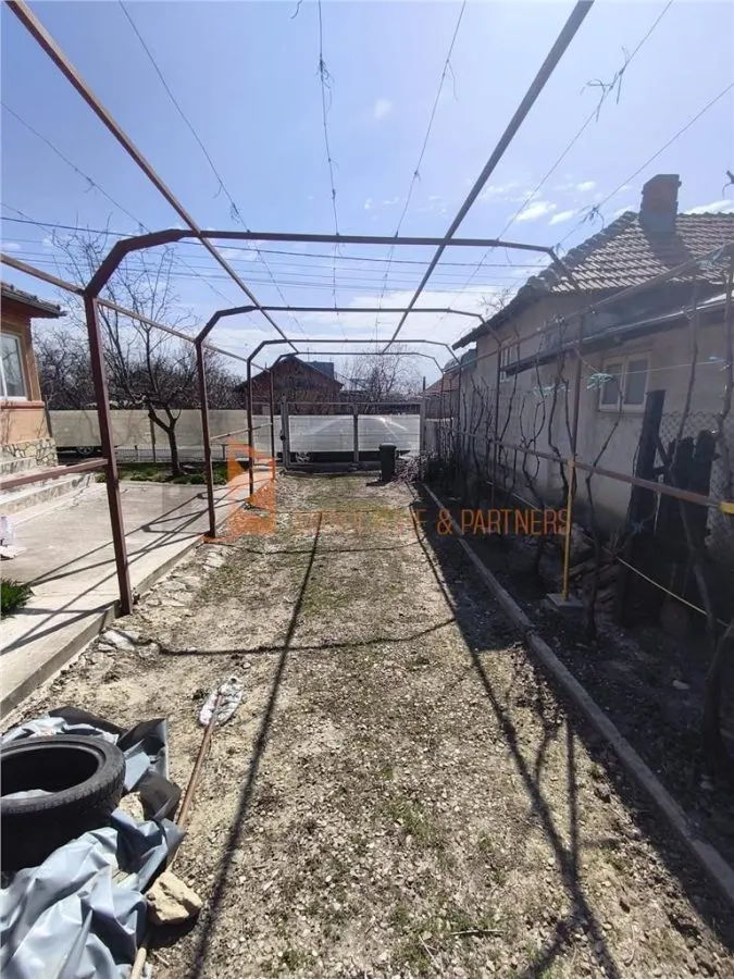 Casa tip parter zona Pietroasele-Saranga - foto 14
