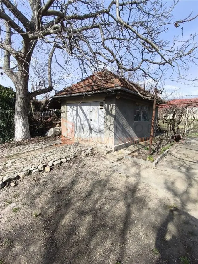 Casa tip parter zona Pietroasele - foto 14
