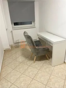 Apartament 2 camere cf 1 decomandat zona Centru - foto 4