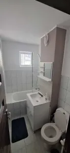 Apartament 2 camere decomandat etajul 2 Tractorul - foto 7