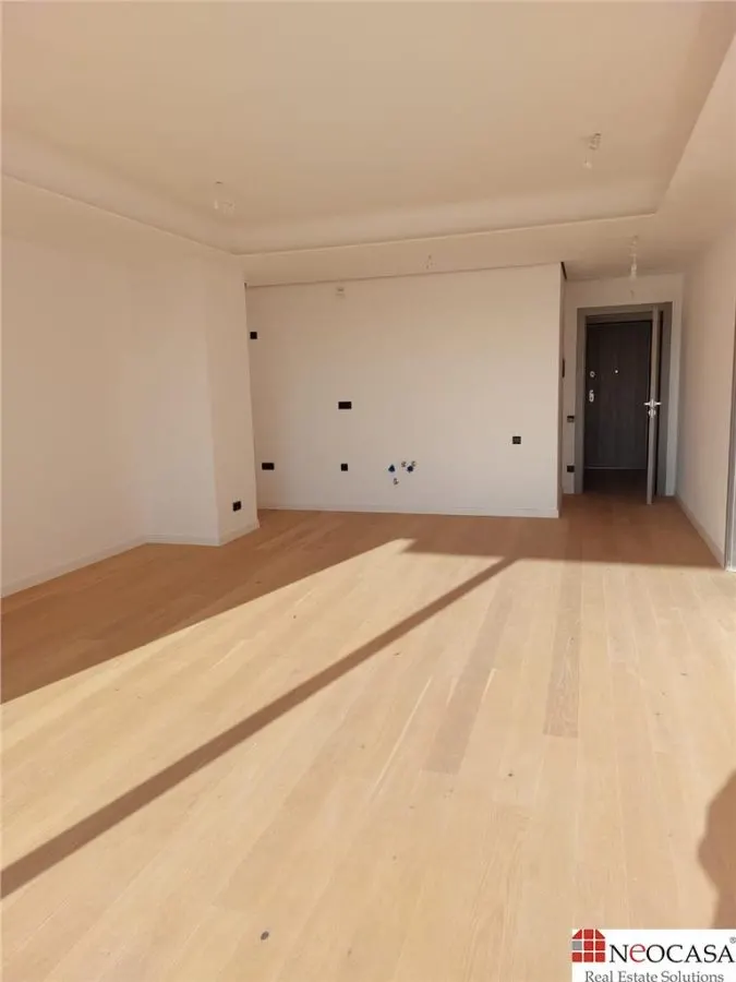 APARTAMENT DE VANZARE IN ZONA FLOREASCA LAC - foto 3