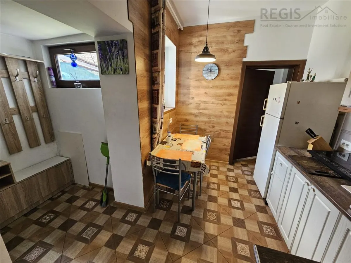 Casa 2 apartamente si curte privata , AFI Mall Brasov - foto 9