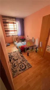 Apartament 3 camere decomandat etajul 1 Astra - foto 3