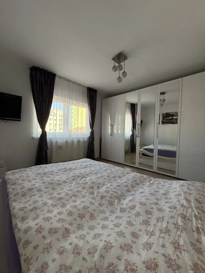 Apartament 2 camere decomandat etaj intermediar Scriitorilor - foto 3