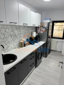 Garsoniera de vanzare, zona Mall Vitan - foto 3