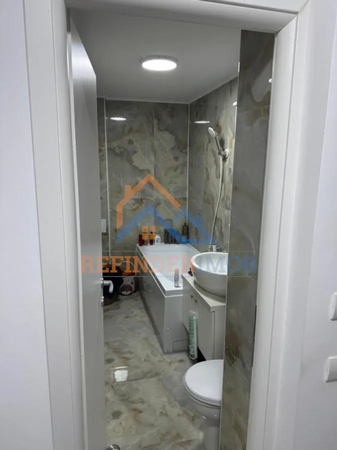 Garsoniera de vanzare, zona Mall Vitan - foto 7