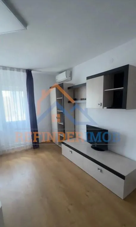 2 camere metrou Brancoveanu, 1986 - foto 2