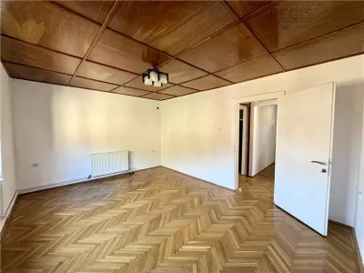Casa de inchiriat in centru istoric ultracentral - foto 15