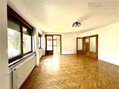Casa de inchiriat in centru istoric ultracentral - foto 8