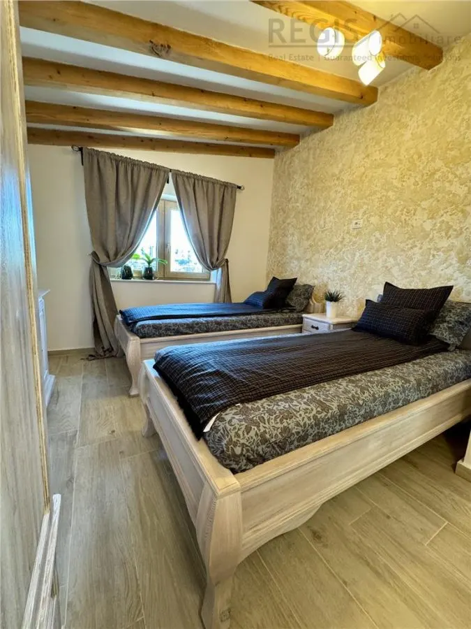 Casa de 4 camere , zona Tractorul - foto 10