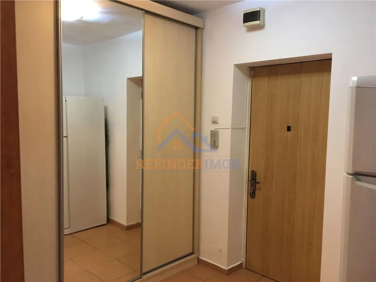 Garsoniera de vanzare, zona Mall Vitan - foto 7