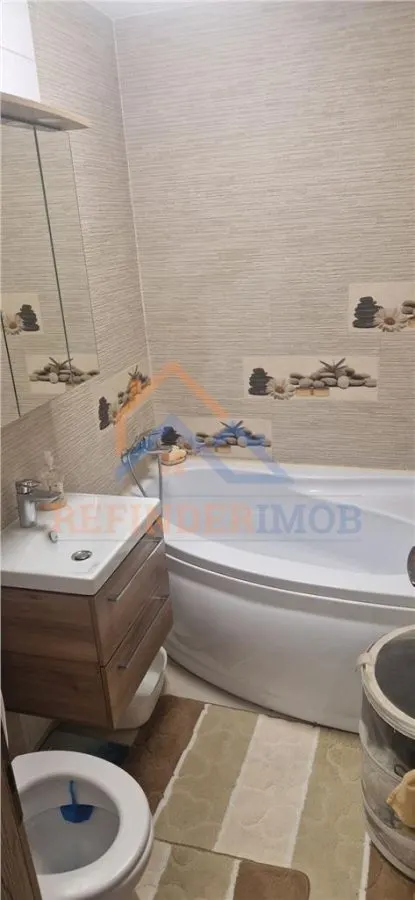 Apartament de vanzare cu 3 camere, zona Baba Novac - foto 13