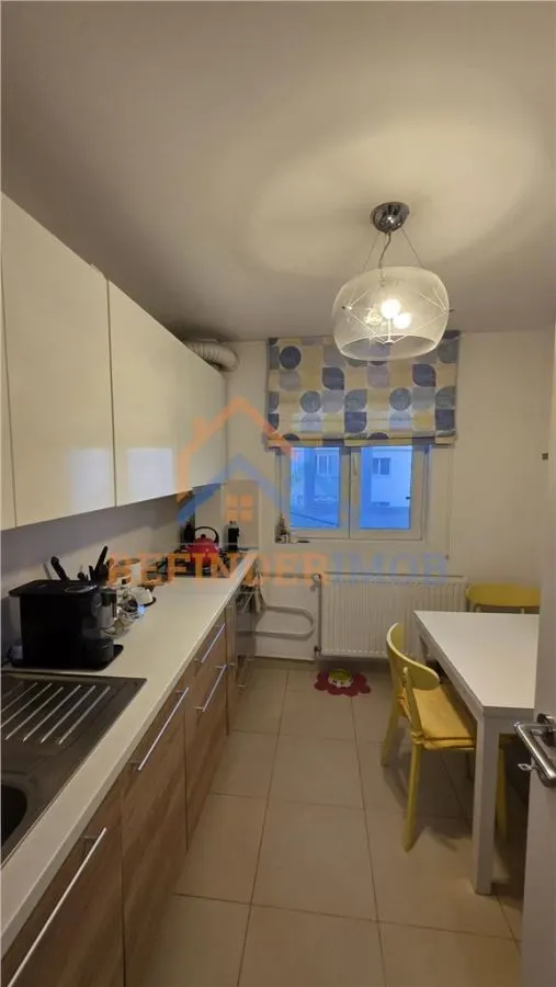 Apartament de vanzare cu 3 camere, zona Piata Alba Iulia - foto 5