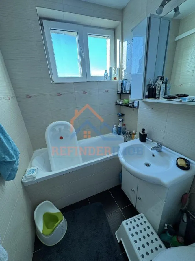 Apartament de vanzare cu 3 camere, zona Campia Libertatii - foto 9