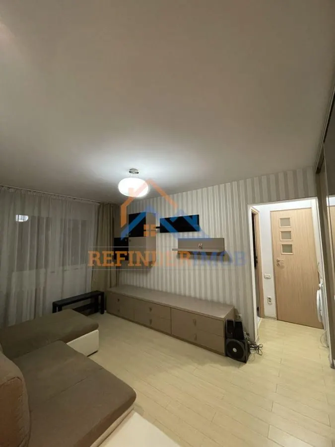 Apartament de vanzare cu 2 camere, zona Vitan - foto 2