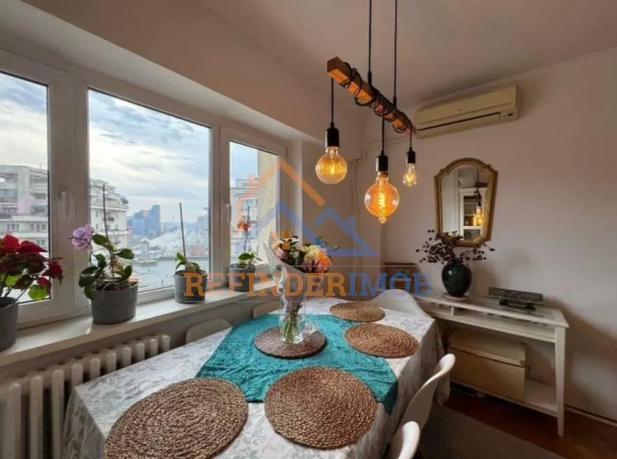Vanzare Penthouse cu 5 camere, zona centrala - foto 5