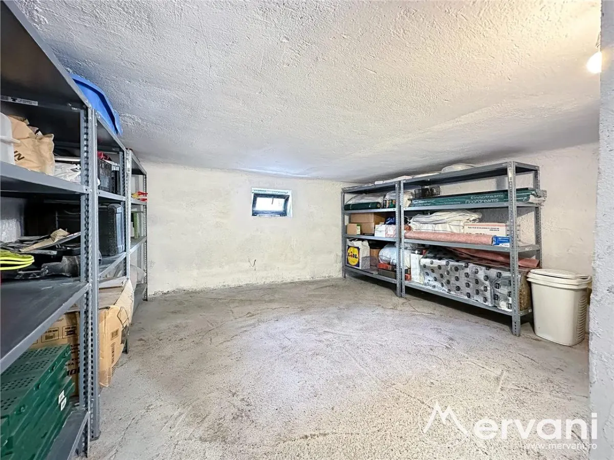 Vila de vanzare cu 6 camere in Sinaia - foto 17